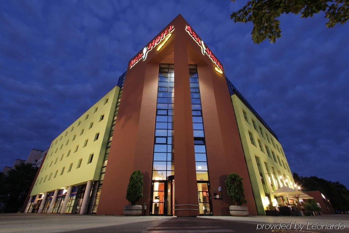 Ara Hotel Comfort إنغولشتات المظهر الخارجي الصورة