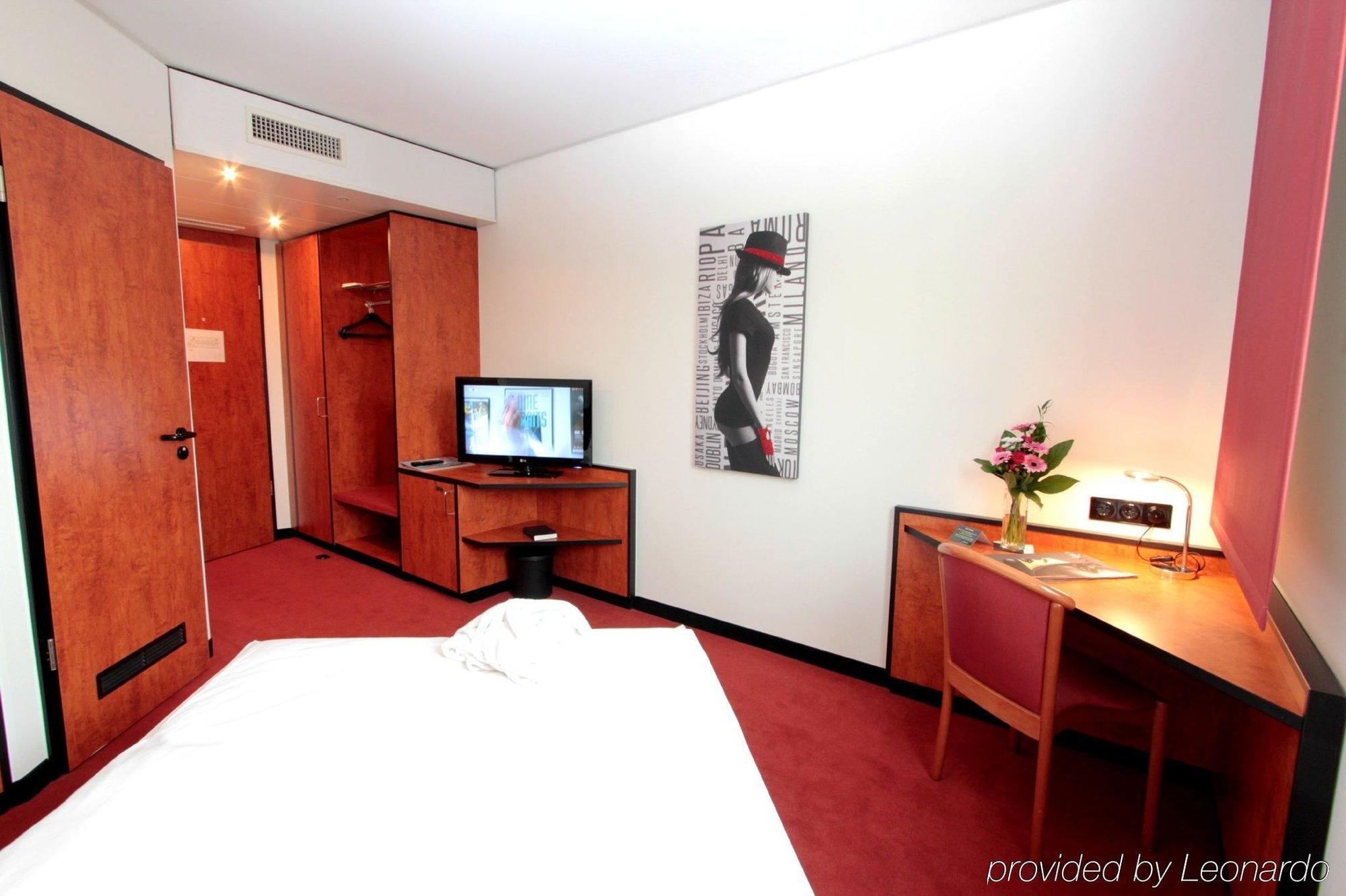Ara Hotel Comfort إنغولشتات المظهر الخارجي الصورة